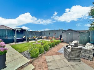 Photo 22- click for photo gallery